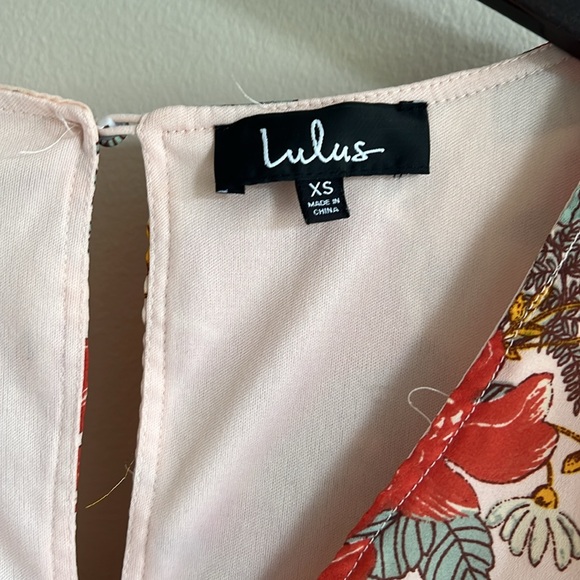 Lulu’s Floral Bell Sleeve Floral Romper - Picture 3 of 5